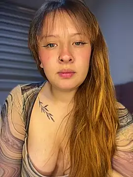CharlotteUwU   online show from May 31, 2026, 2:31 am