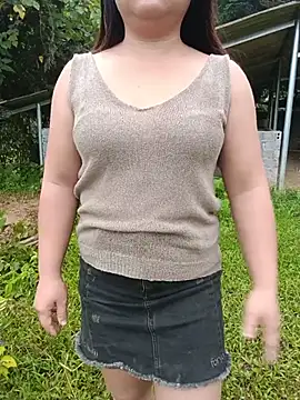 Lily Henry online show from June 26, 2026, 11:09 pm