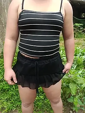 Lily Henry online show from July 11, 2026, 12:02 am