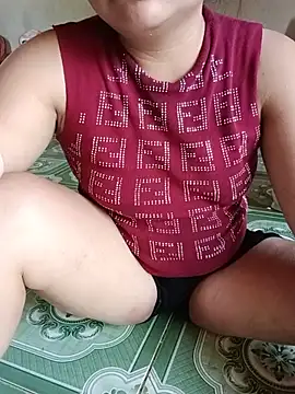 Lily Henry online show from July 13, 2026, 7:44 am