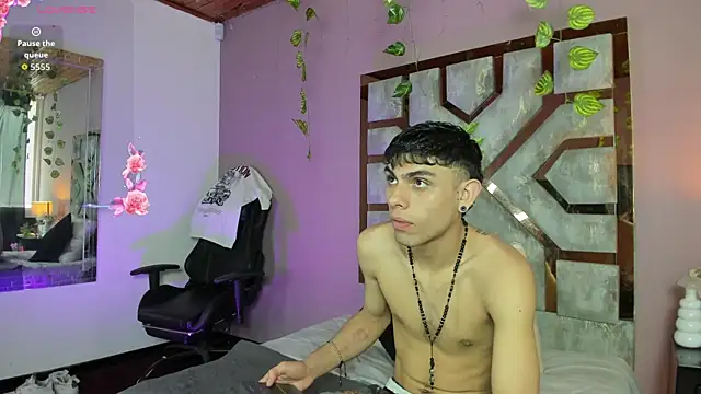 SCARLEXXX LYAN online show from June 4, 2026, 7:09 pm