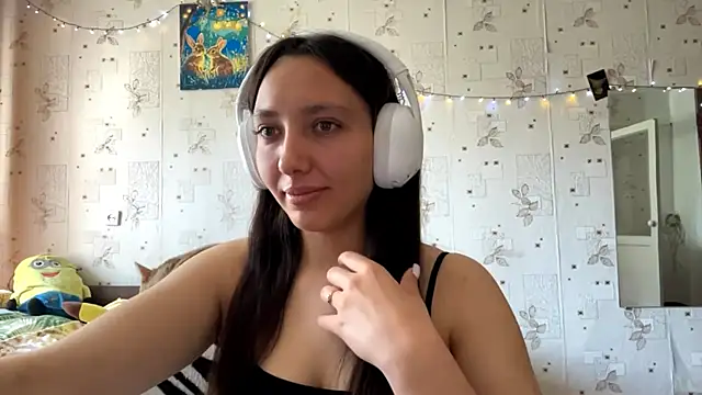 Snapshot of SheeringGape chatting on May 18, 2026, 4:07 am SheeringGape online show from May 18, 2026, 4:07 am