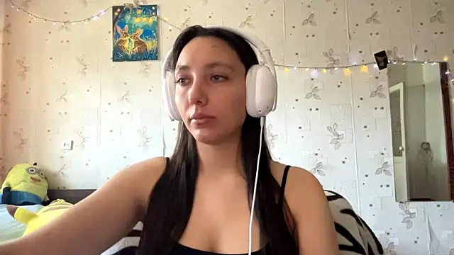 Snapshot of SheeringGape chatting on May 22, 2026, 1:35 am SheeringGape online show from May 22, 2026, 1:35 am