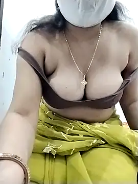 sexyy nidhii online show from May 12, 2026, 3:20 pm