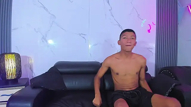 Sweet babys69 online show from May 18, 2026, 5:19 pm