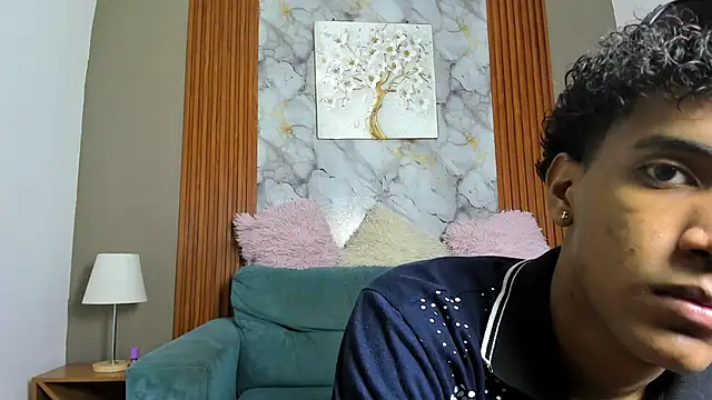 GOLDEN 2026 online show from May 10, 2026, 7:19 pm