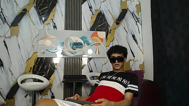 GOLDEN 2026 online show from May 27, 2026, 7:22 pm