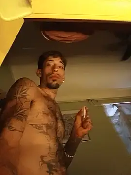 Snapshot of IlBos9769 chatting on May 29, 2026, 4:27 pm IlBos9769 online show from May 29, 2026, 4:27 pm