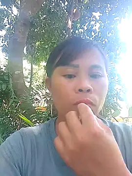 daisyy2 online show from May 26, 2026, 4:08 am