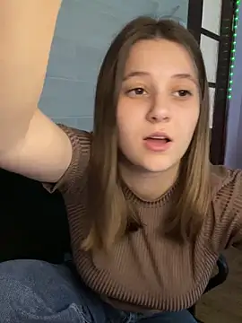 Snapshot of Blossom_Emily chatting on May 21, 2026, 4:03 pm Blossom Emily online show from May 21, 2026, 4:03 pm