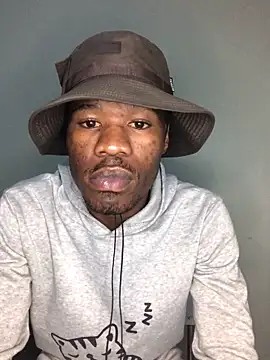 thandolezwe1 online show from May 6, 2026, 4:23 pm