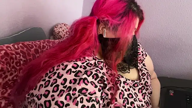 Snapshot of Lady_KitsuneBIG chatting on May 19, 2026, 7:04 am Lady KitsuneBIG online show from May 19, 2026, 7:04 am