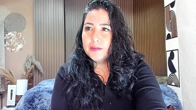 BBWLuxuryMuse online show from May 28, 2026, 11:40 am