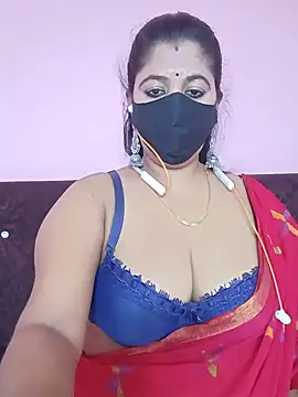 Snapshot of Polly-bhabi chatting on May 30, 2026, 8:50 pm Polly-bhabi online show from May 30, 2026, 8:50 pm