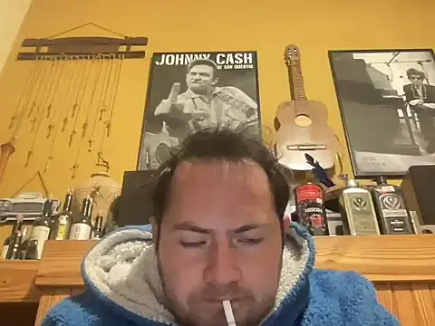 alecsgzz online show from June 3, 2026, 11:43 pm