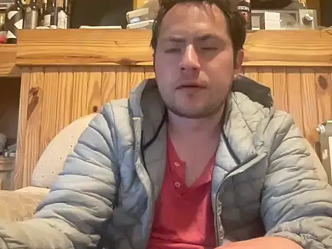 Snapshot of alecsgzz chatting on July 14, 2026, 11:05 am alecsgzz online show from July 14, 2026, 11:05 am