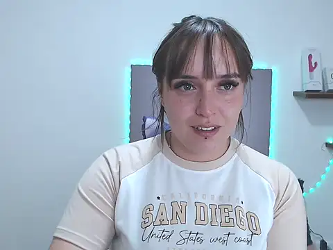 Snapshot of anyela_bubble18 chatting on May 6, 2026, 12:19 am anyela bubble18 online show from May 6, 2026, 12:19 am