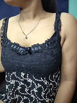 Menaxi Baby7 online show from May 30, 2026, 7:11 pm