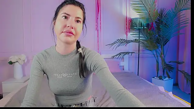 Emily xoo online show from May 29, 2026, 8:18 pm