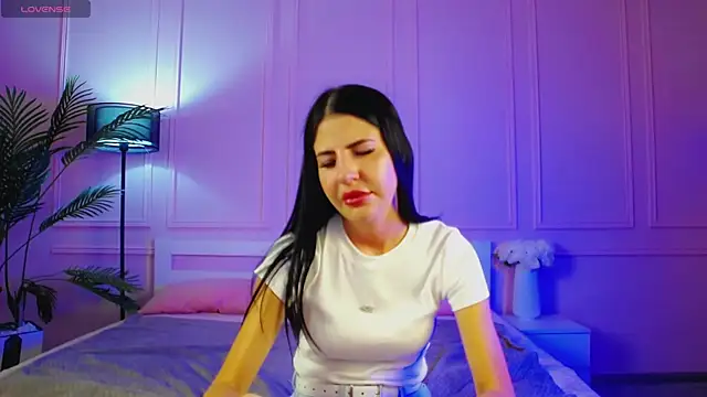 Snapshot of Emily_xoo chatting on July 15, 2026, 4:56 pm Emily xoo online show from July 15, 2026, 4:56 pm