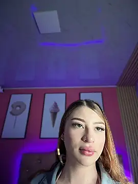 Jessy Queen online show from May 12, 2026, 7:44 pm