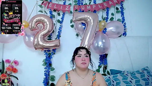 Azumi Cosplay  online show from May 24, 2026, 9:53 pm
