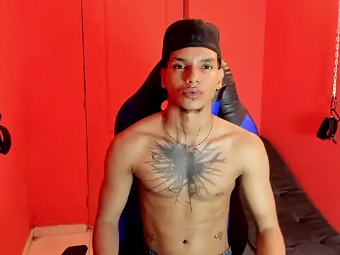 kai storm77 online show from May 18, 2026, 3:13 am