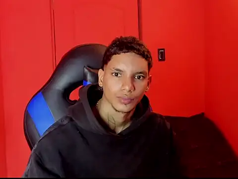 kai storm77 online show from May 22, 2026, 3:24 am