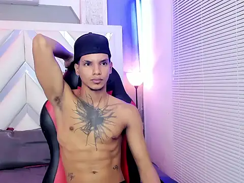 kai storm77 online show from May 31, 2026, 3:26 am