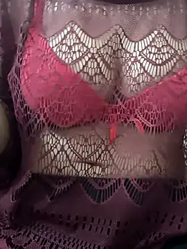 Snapshot of Lovely_08 chatting on May 15, 2026, 9:27 am Lovely 08 online show from May 15, 2026, 9:27 am