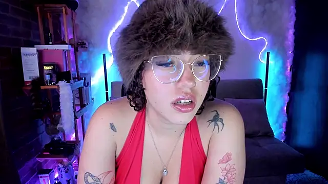 liz martins1 online show from May 15, 2026, 11:01 pm