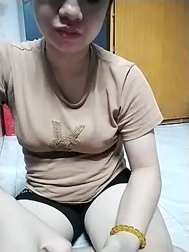 Snapshot of Girl_lovebaby chatting on May 13, 2026, 1:30 pm Girl lovebaby online show from May 13, 2026, 1:30 pm