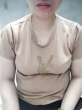 Snapshot of Girl_lovebaby chatting on May 26, 2026, 2:18 am Girl lovebaby online show from May 26, 2026, 2:18 am
