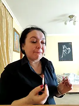 EmmaEmmy40 online show from May 6, 2026, 5:46 am