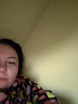 EmmaEmmy40 online show from May 14, 2026, 3:13 am