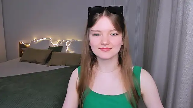 LookEva online show from May 16, 2026, 4:31 am