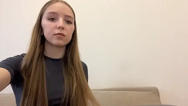 Snapshot of QueenBalensiefen chatting on May 30, 2026, 12:35 pm QueenBalensiefen online show from May 30, 2026, 12:35 pm