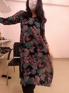 Snapshot of zoya_baby_ chatting on May 10, 2026, 6:29 am zoya baby online show from May 10, 2026, 6:29 am