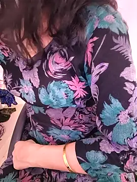 Snapshot of zoya_baby_ chatting on May 18, 2026, 7:03 am zoya baby online show from May 18, 2026, 7:03 am