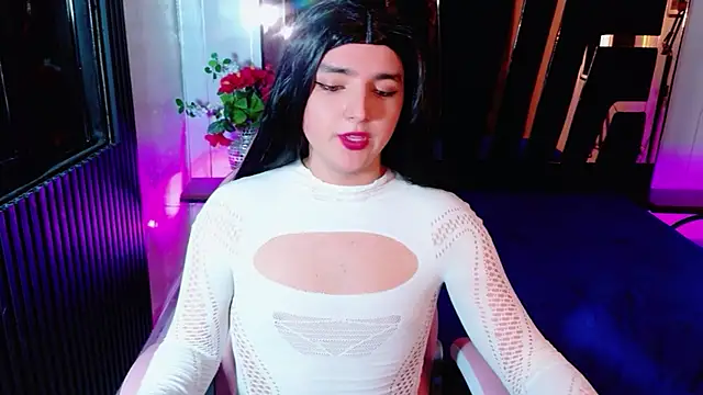 Snapshot of Gaby_Gil_ chatting on May 22, 2026, 12:44 pm Gaby Gil online show from May 22, 2026, 12:44 pm