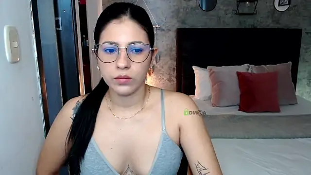 isa cruzx online show from July 12, 2026, 3:25 pm