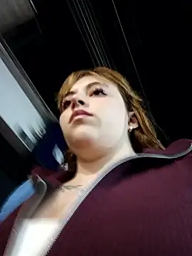 Isabella  Risky online show from May 19, 2026, 12:38 am