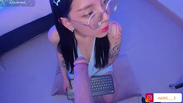 kitty patitas suavesss online show from July 2, 2026, 4:51 am