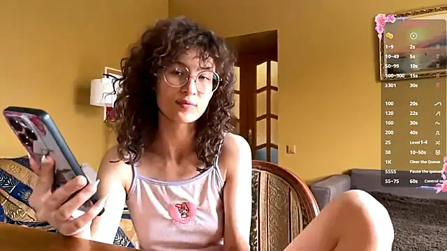 Snapshot of CurlyWinx chatting on May 3, 2026, 8:42 am CurlyWinx online show from May 3, 2026, 8:42 am