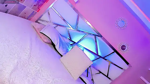 Lexxy Mattell online show from May 18, 2026, 5:35 am