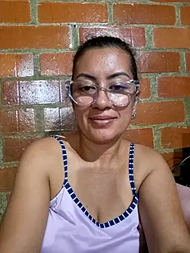 Snapshot of Eva_rossel chatting on May 9, 2026, 11:32 pm Eva rossel online show from May 9, 2026, 11:32 pm