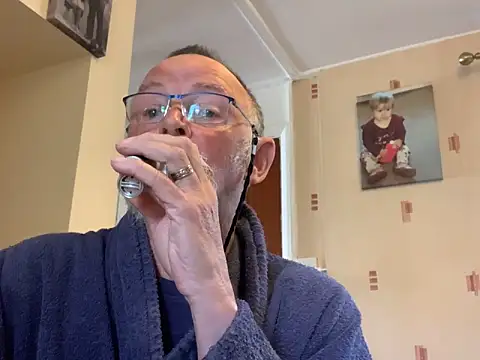 Moonraker64 online show from May 6, 2026, 7:02 am