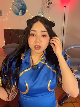 Snapshot of eimili_love chatting on May 24, 2026, 2:27 am eimili love online show from May 24, 2026, 2:27 am