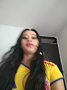 L0lita Emi12 online show from July 7, 2026, 5:06 pm