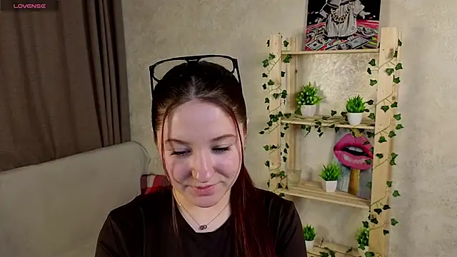 RudyLienna online show from May 20, 2026, 4:29 am